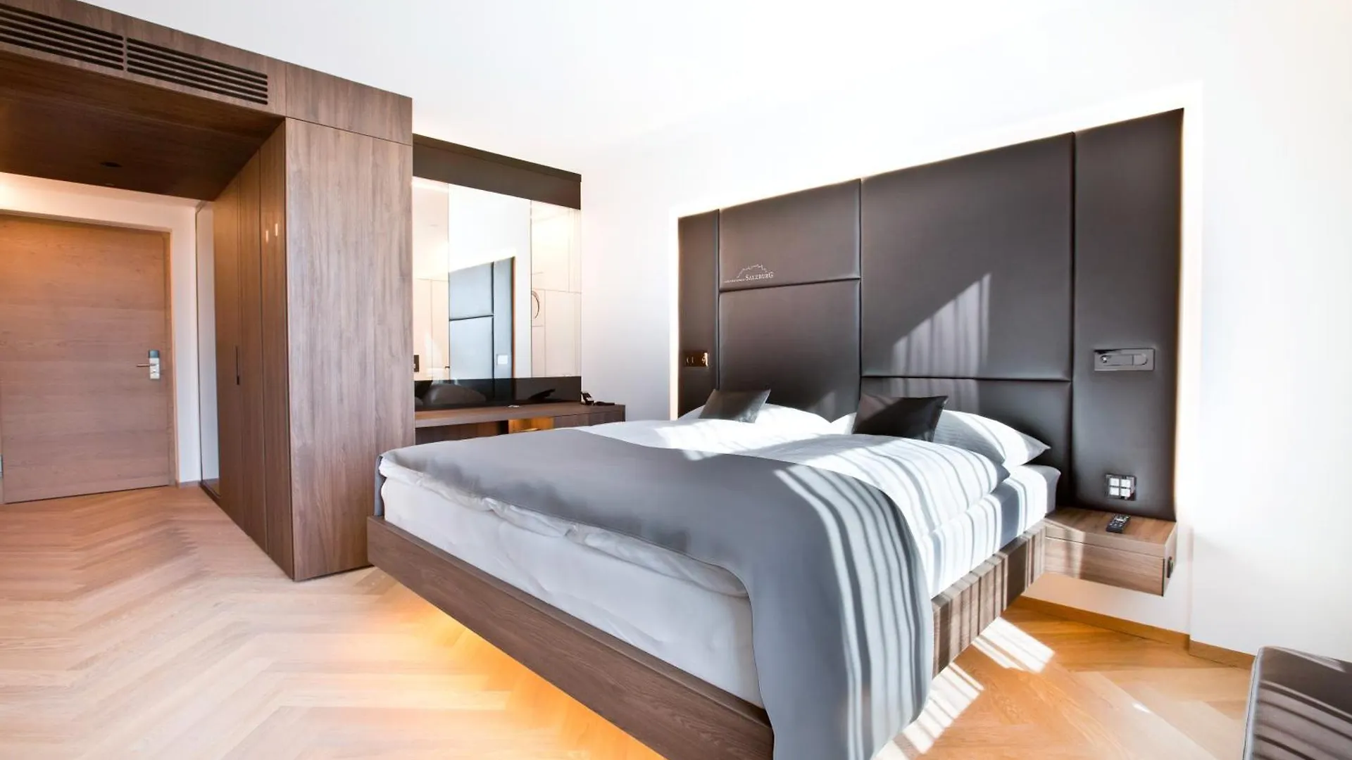 Cool Mama Hotel זלצבורג 0*,  אוסטריה